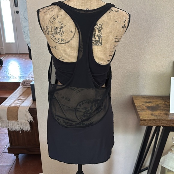 Lululemon twist around tank 2-in-1- tank - Picture 5 of 7